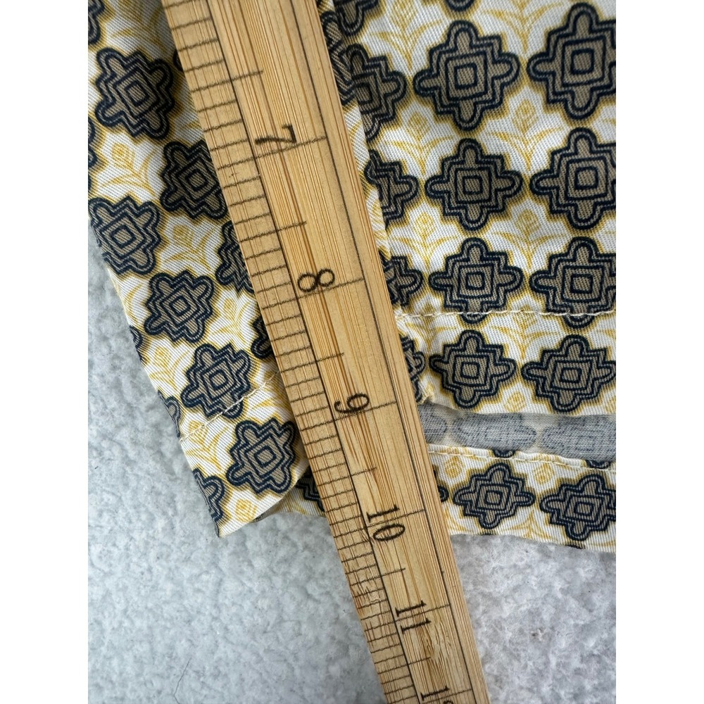 Lands End Women's Size 14 Geometric Print Shorts Beige Brown - Picture 8 of 10
